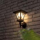 Kép 1/5 - LED-es szolár lámpa - fali - 21 x 21 cm - 8 LED - fekete - melegfehér