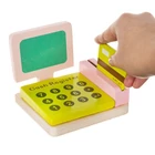 Kép 6/18 - Fa piaci stand kiegészítőkkel