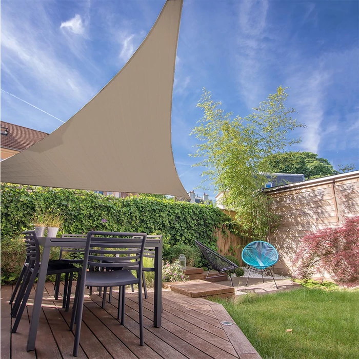 Háromszög alakú napvitorla 3,6 X 3,6 X 3,6 m homok színben