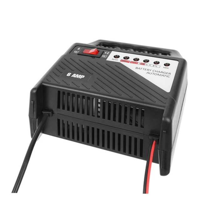 Akkumulátor töltő 12V 6A