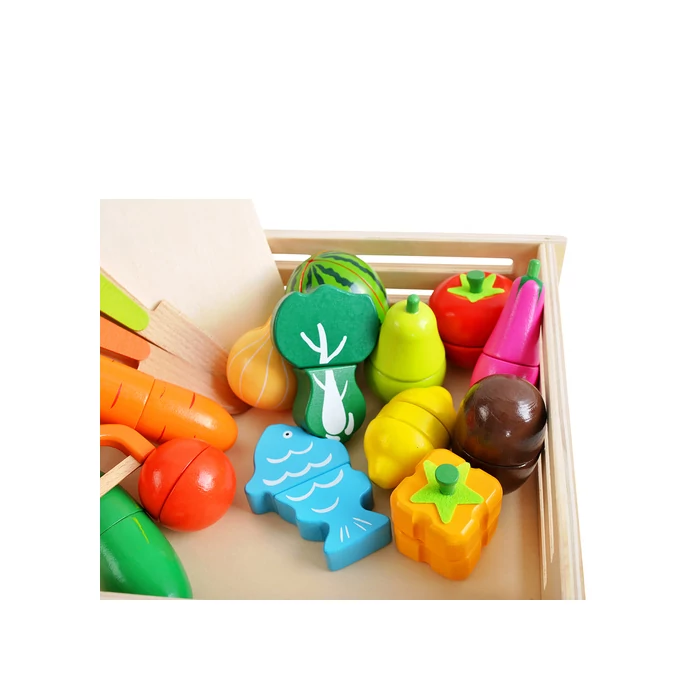 Fából készült darabolható zöldségek