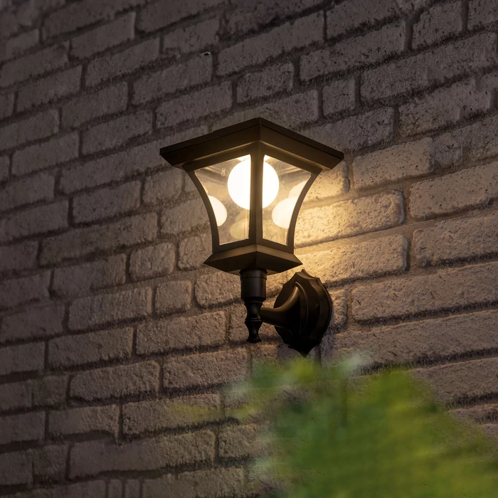 LED-es szolár lámpa - fali - 21 x 21 cm - 8 LED - fekete - melegfehér