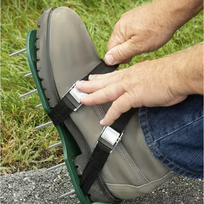 Cipőre rögzíthető gyepszellőztető