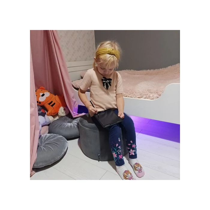 Kruzzel rajzolótábla fekete 8,5 cm képátlóval