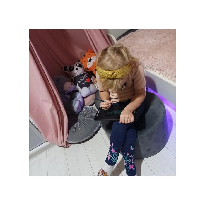 Kruzzel rajzolótábla fekete 8,5 cm képátlóval