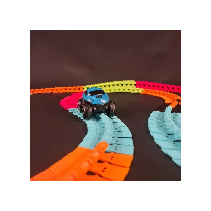 Rugalmas autópálya + világító autó – 4,8m