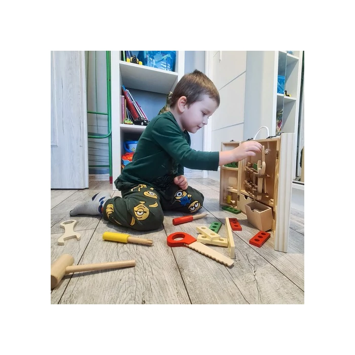 Gyermek fa szerszámkészlet + doboz