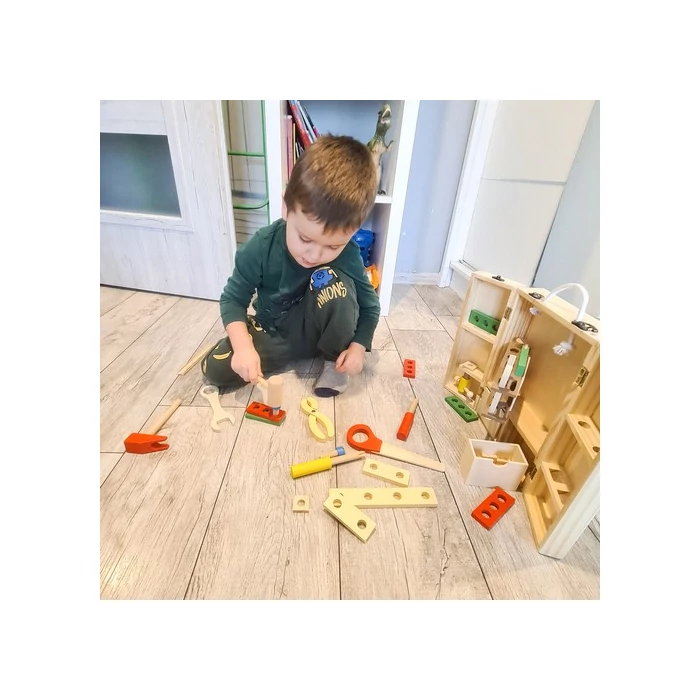 Gyermek fa szerszámkészlet + doboz