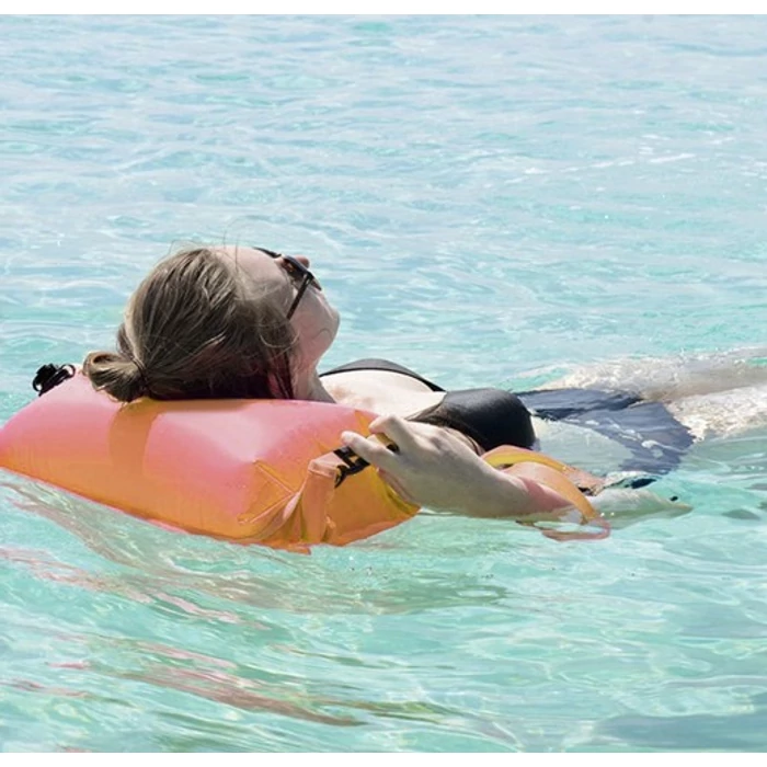 2 az 1-ben felfújható bója