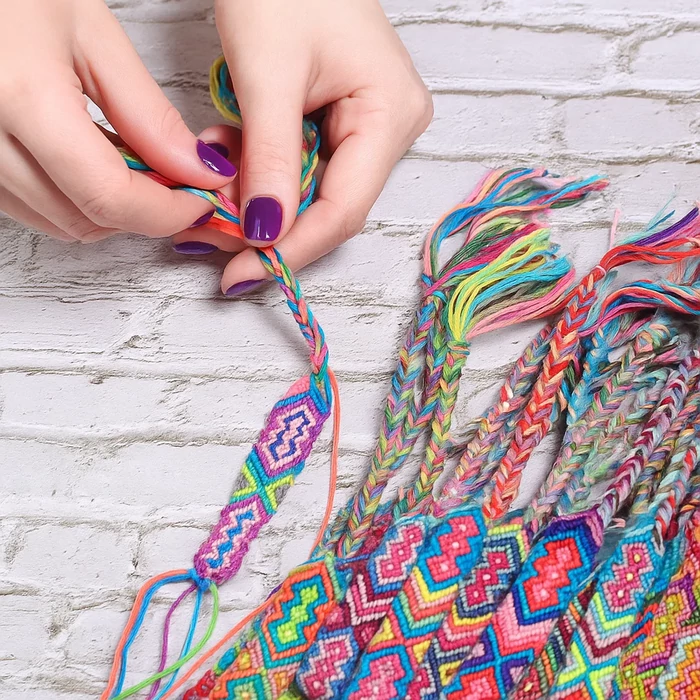 Hímzőkészlet 100 színnel