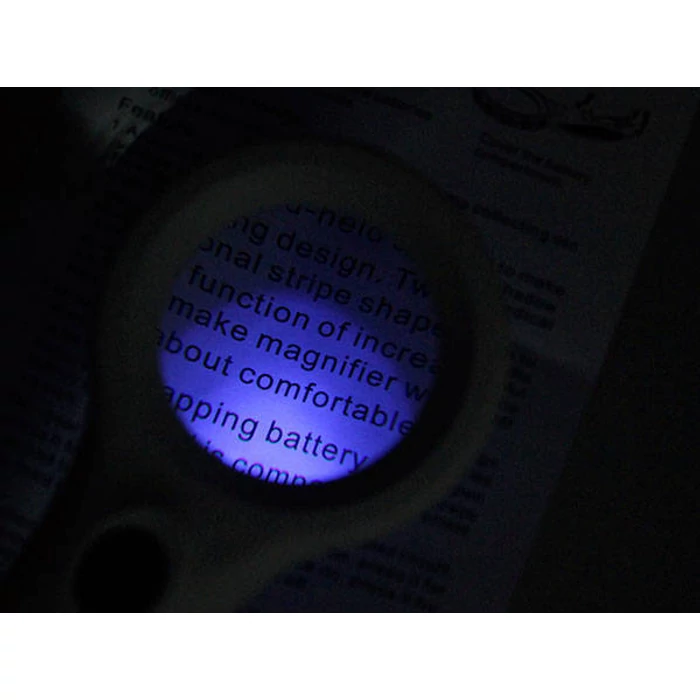 Nagyító, 4x, 8 LED