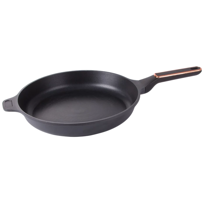 Serpenyő 28 cm