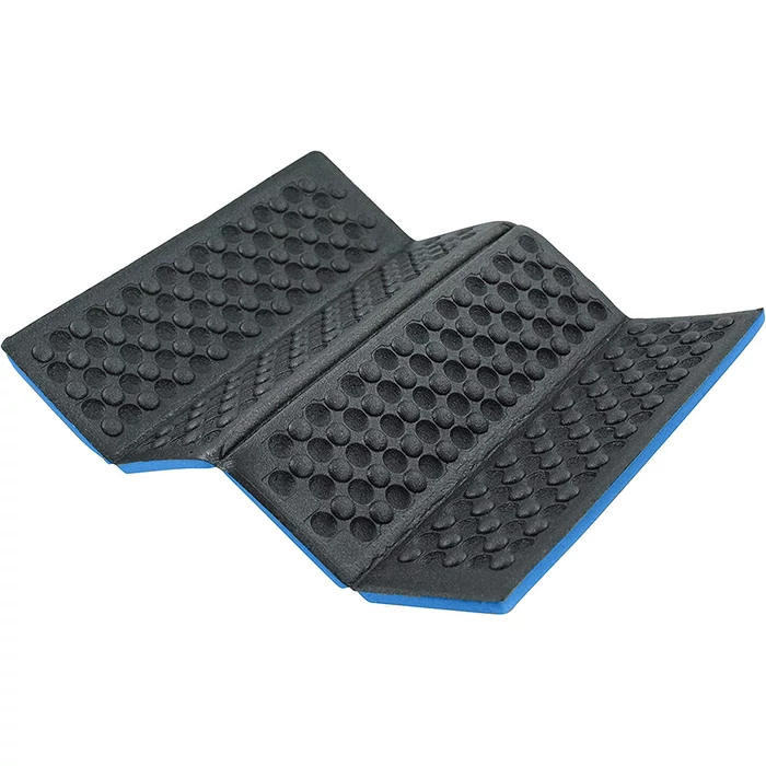 Összecsukható szőnyeg kempingezéshez